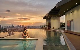 The Peninsula Phnom Penh